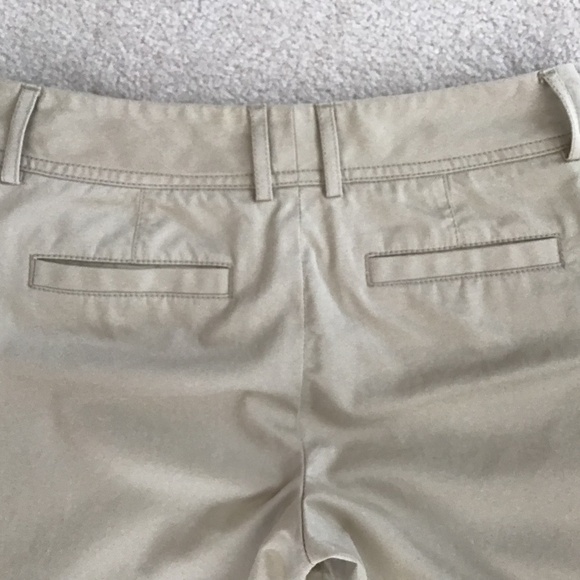 EXPRESS DESIGN STUDIO CAPRI PANTS CREAM SIZE 4 - Picture 3 of 6